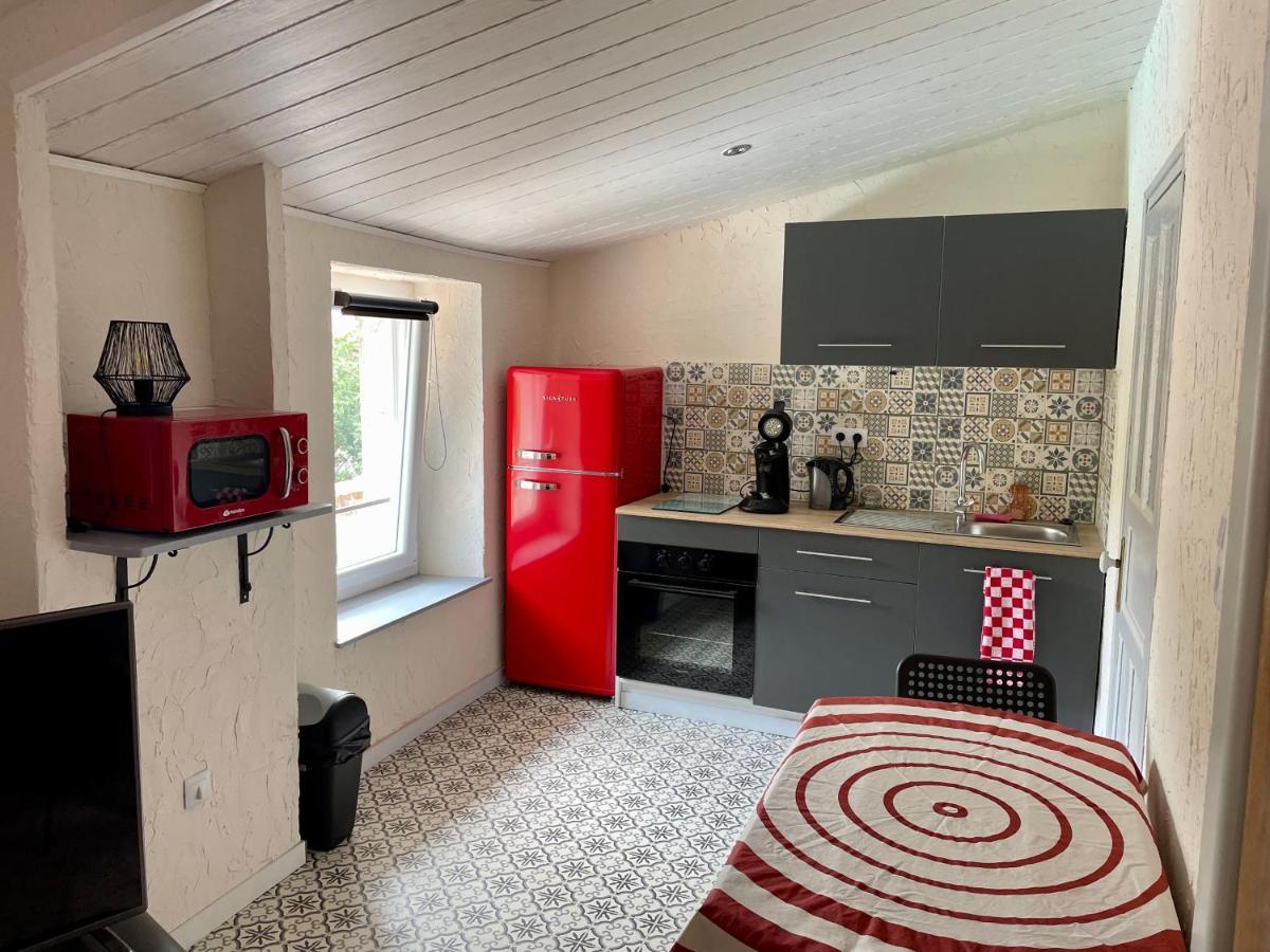 Douceur Occitane Apartment แซงต์ชิเนียง ภายนอก รูปภาพ